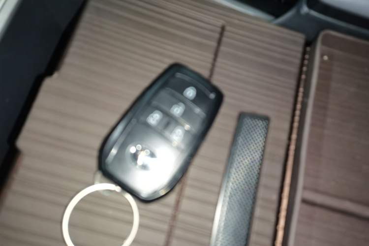 Used Toyota SIENNA 2024 2.5L Hybrid Comfort Edition