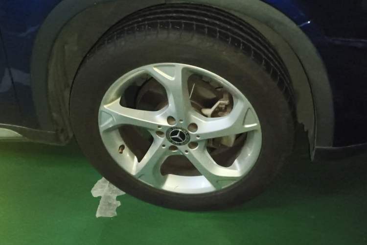 Used Mercedes-Benz GLA 2019 GLA 200 Dynamic Edition Right Front Wheel Hub