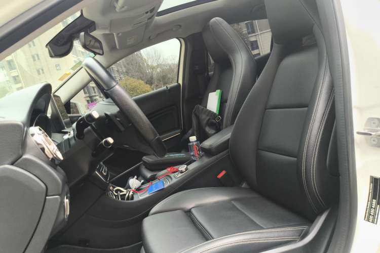 Used Mercedes-Benz GLA 2018 GLA 200 Sport Edition Left Front Seat