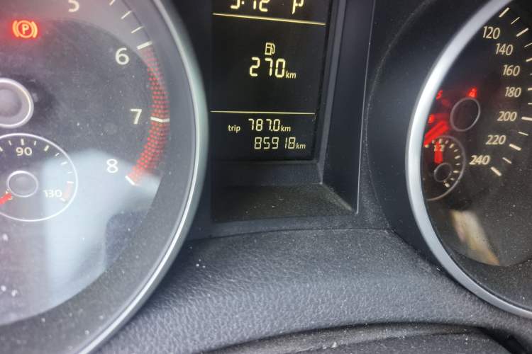 Used Volkswagen Golf 2012 1.6L Automatic Comfort Model
