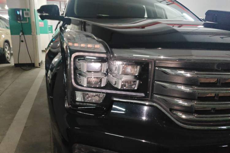 Used GAC Trumpchi GS7 2017 320T Two-Wheel-Drive Luxury Smart Connectivity Model
