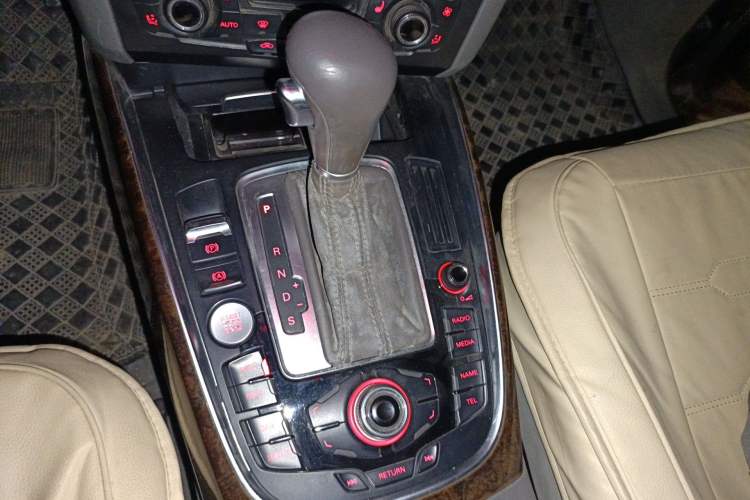 Used Audi Q5 2012 2.0TFSI Comfort Version
