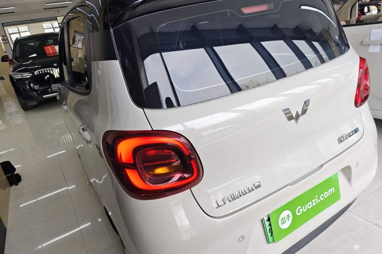 Used Wuling Hongguang MINIEV 2025 Four-Door Version Zhenxiang+ Edition Exterior 2