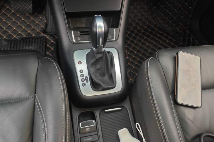 Used Volkswagen Tiguan L 2017 300TSI Automatic Two-Wheel Drive Silk Road Comfort Edition