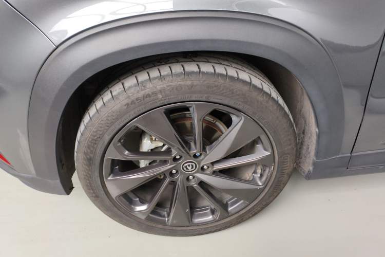 Used CHANGAN UNI-T 2020 1.5T Prestige Version Left Front Wheel Hub