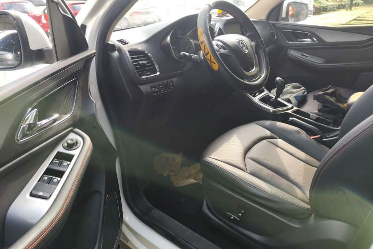 Used Baojun 560 2016 1.8L Manual Luxury Edition Driver Seat