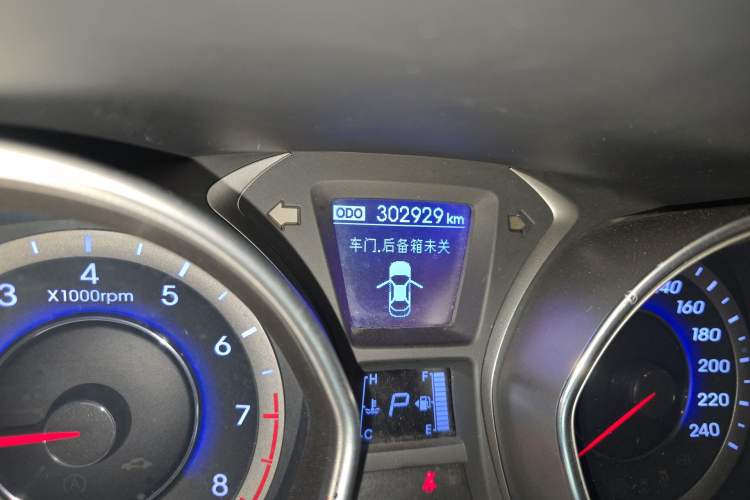 Used Hyundai Elantra (5th Generation / Langdong) 2015 1.6L Automatic Luxury Model
