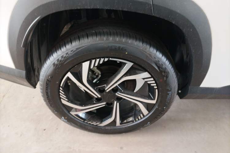 Used Geely Auto Emgrand X7 Sport 2024 1.5TD Smart Connect+