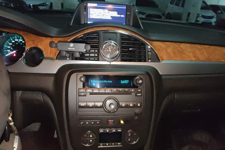 Used Buick Enclave 2010 3.6L Elite Edition