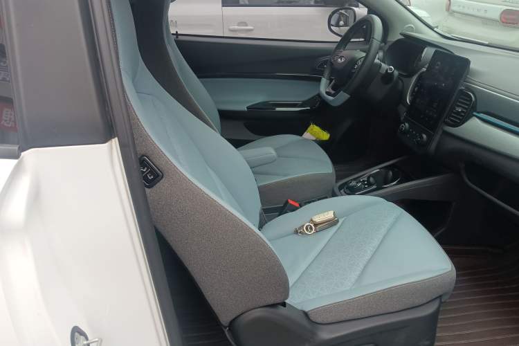 Used Chery QQ Little Ant 2023 251km True Love Edition Lithium Iron Phosphate Right Front Seat