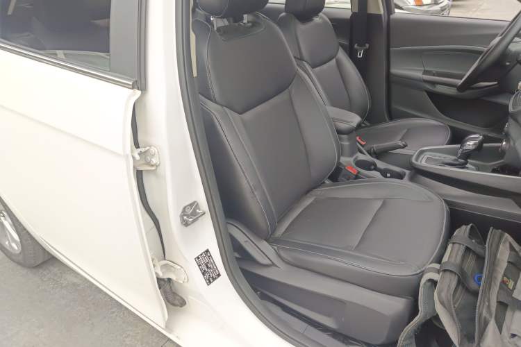 Used Ford Escort 2015 1.5L Automatic Fashion Model