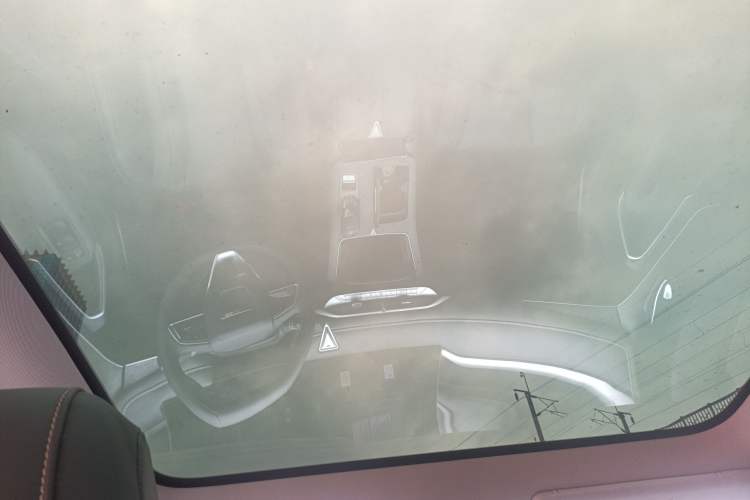 Used Venucia V 2023 260T Idol Edition Pro Headliner