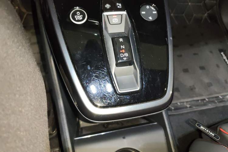 Used Audi Q5 e-tron 2023 40 e-tron Starry Edition Mecha Kit
