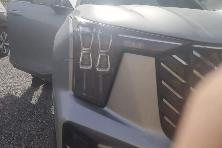 Used GAC Trumpchi GS8 2022 Linghang Series 2.0 TGDI Two-Wheel Drive Luxury Smart Connectivity Version (6 Seats)