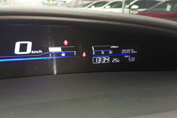 Used Honda Jade 2017 1.8L automatic Comfort version 5 seats
