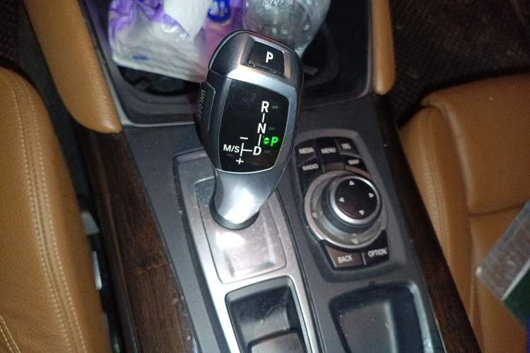 Used BMW X6 2014 xDrive35i Sport model
