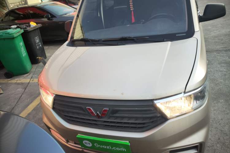 Used Wuling Hongguang V 2022 1.5L Jingqu Edition Electric-Assist LAR
