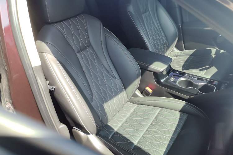 Used Buick Envision 2022 Encore Plus Avenir Aivia 7-Seater Edition