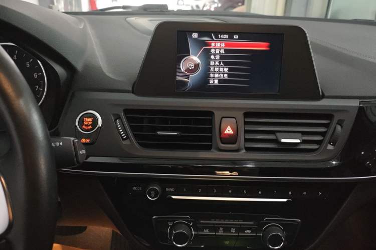 Used BMW 1 Series 2017 118i Sport Edition Audio And AC Panel