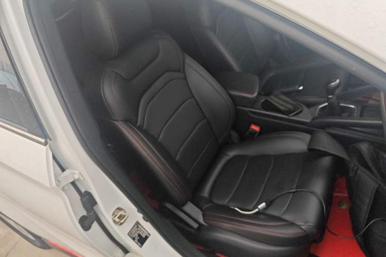 Used Dongfeng Fengon 500 2021 1.5L Manual Enjoyment Model
