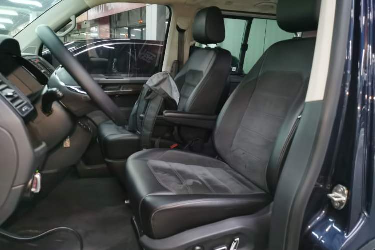 Used Volkswagen Multivan 2018 2.0 TSI Two-Wheel-Drive Luxury Edition 7 Seats