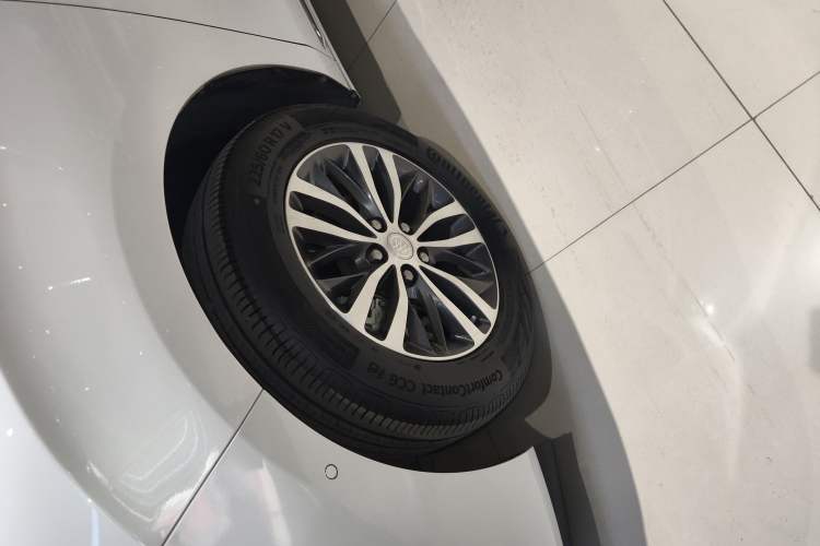 Used Buick GL8 2023 ES Lu Zun Deluxe Model
