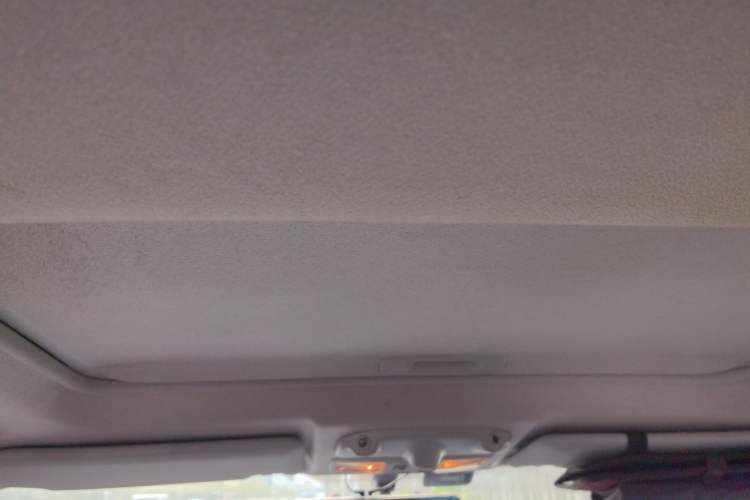 Used Mitsubishi Outlander 2011 Kicks 2.4 Fashion Edition