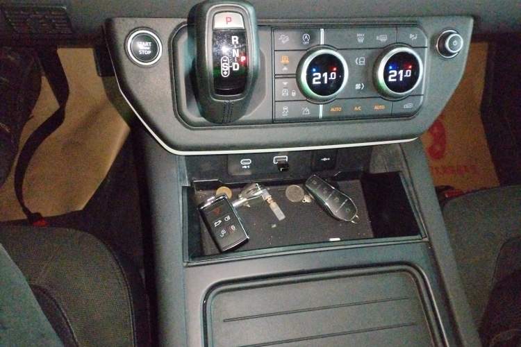 Used Land Rover Defender 
