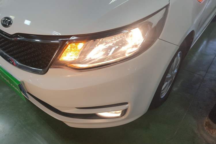 Used Kia K2 2015 Hatchback 1.4L AT GLS Cool Edition