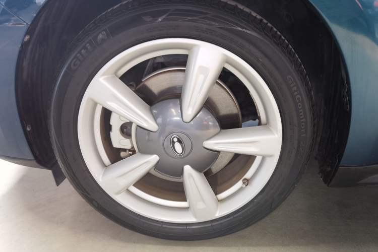 Used ORA Good Cat 2022 500 km Long-Range Luxury Version Lithium-NMC Exterior 4