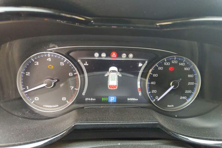 Used GAC Trumpchi GS8 2017 320T Two-Wheel Drive Luxury Smart Connectivity Version (7 Seats)
