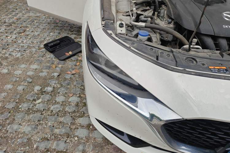 Used Mazda 3 Axela 2021 2.0L Automatic Zhi Rui Edition Right Front Headlight