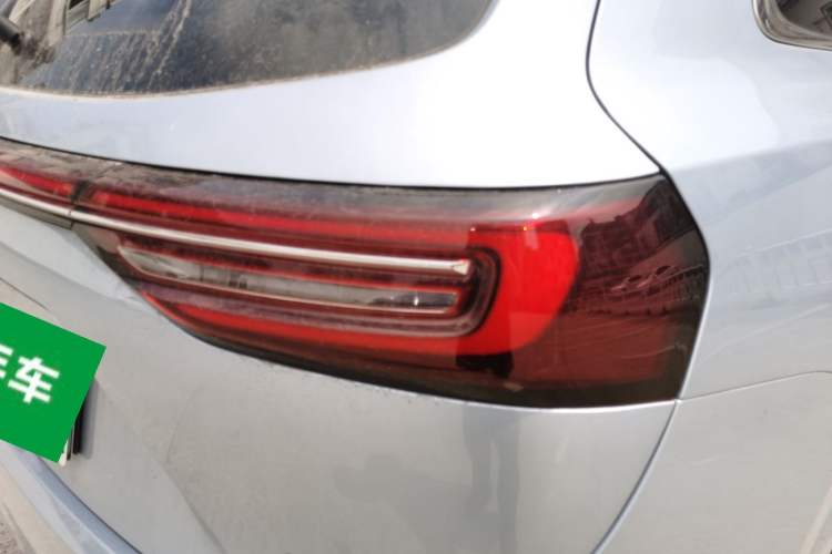 Used Hima AITO M7 2024 1.5T Intelligent Driving 4WD Ultra Version 6 Seats Right Rear Taillight