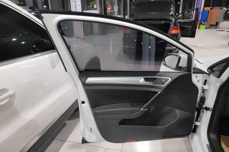 Used Volkswagen Golf 2018 230TSI Automatic Comfort Model