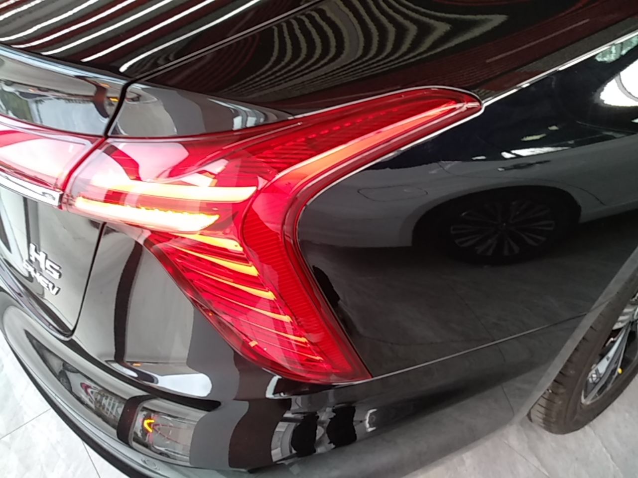 Hongqi H5 PHEV 2025 130 Super Hybrid Version — снимка 9