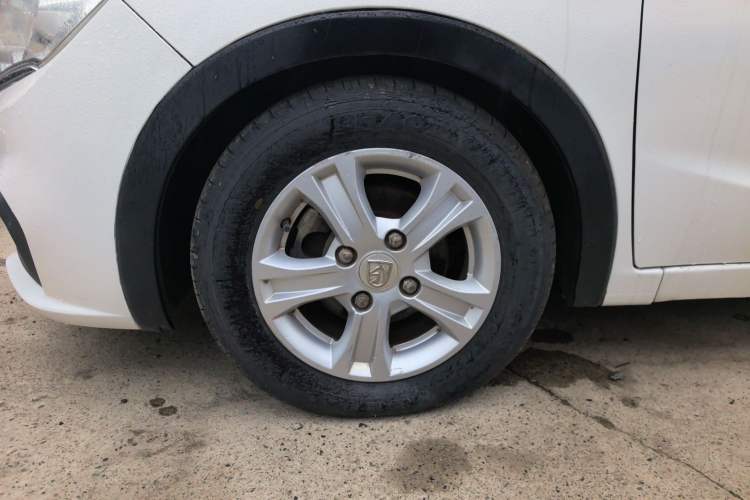 Used Baojun 310 2017 1.5L automatic comfort version
