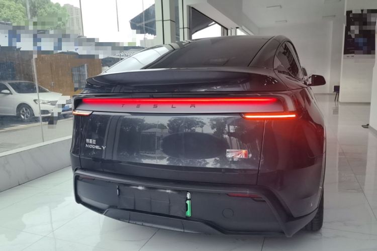 Used Tesla Model Y 2025 Rear-Wheel Drive First Edition Rear