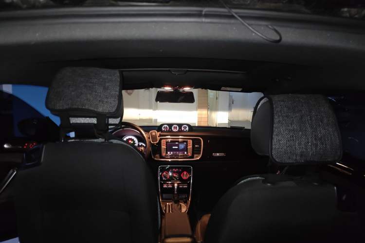 Used Volkswagen Beetle 2018 180TSI Obsidian Series Special Edition
