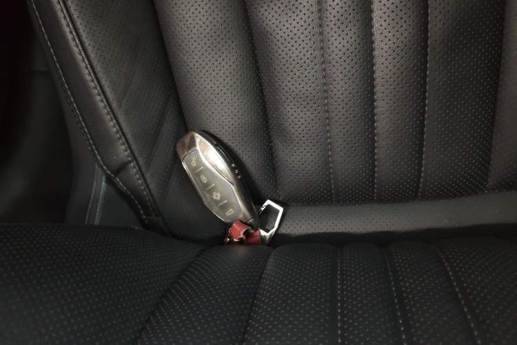 Used Hongqi H5 2024 2.0T Automatic Smart Connect Flagship Edition