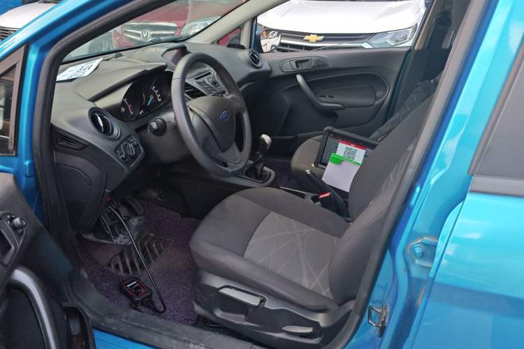 Used Ford Fiesta 2013 Sedan 1.5L Manual Fashion Edition
