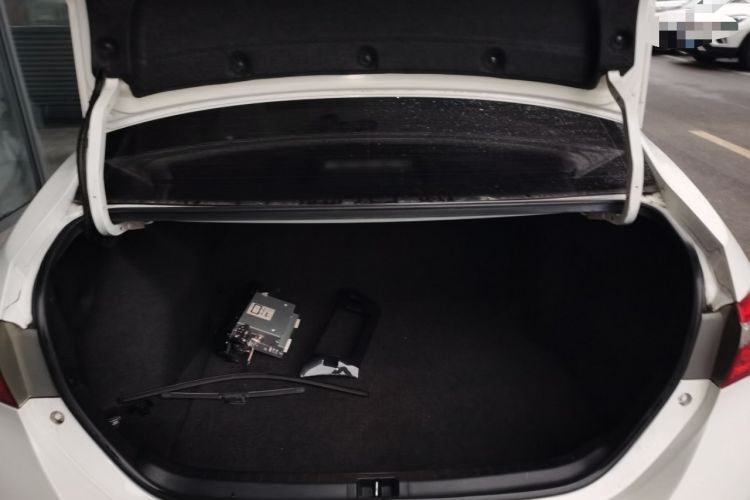 Used Toyota Corolla 2014 1.6L CVT GL-i Trunk