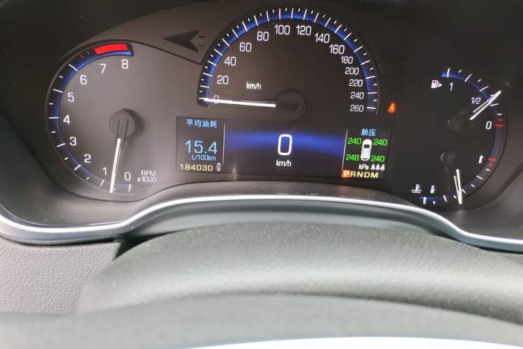 Used Cadillac SRX 2015 3.0L Elite Model Odometer Close Up