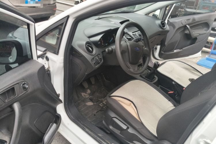Used Ford Fiesta 2013 Hatchback 1.5L Manual Fashion Edition Driver Seat