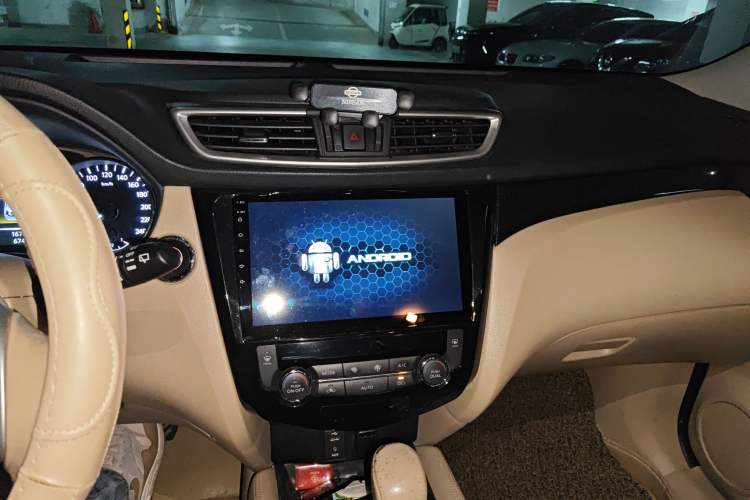 Used Nissan X-Trail 2014 2.5L CVT Luxury Edition 4WD
