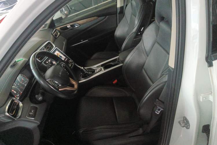 Used Lynk & Co 01 2019 2.0T Two-Wheel-Drive Pro Version China V Standard
