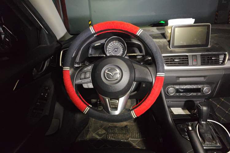 Used Mazda 3 Axela 2016 Hatchback 1.5L Automatic Luxury Model Steering Wheel