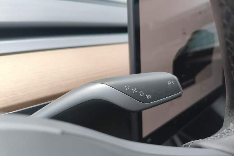 Used Tesla Model Y 2022 Rear-Wheel-Drive Version