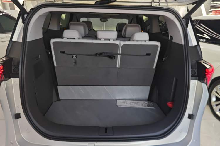 Used Buick GL8 2025 Lu Zun Smart Enjoyment Edition
