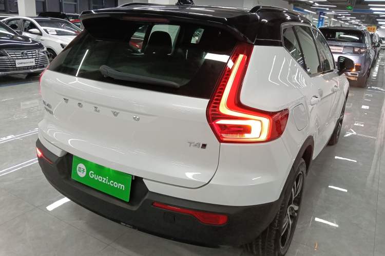 Used Volvo XC40 2021 T4 Four-Wheel Drive Smart & Sporty Edition
