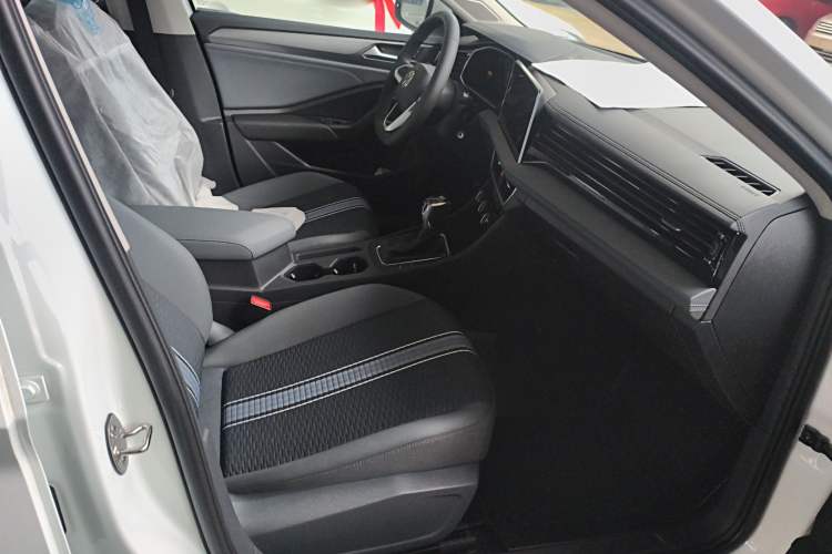 Used Volkswagen Sagitar 2025 Facelift 200TSI DSG Flyover Edition